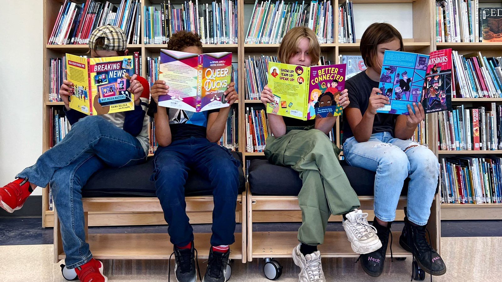 SSE students enjoy new diversity library books